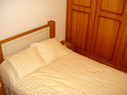 Holiday rental apartment ref. ANG008 - Bedroom 2